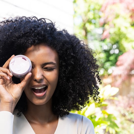 Hyaluronic Acid- The Secret To Glowing Skin Hyaluronic Acid- The Secret To Glowing Skin